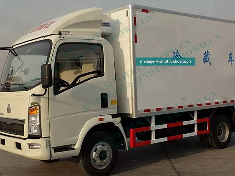 Mini 4x2 6 Wheels 10Ton HOWO Light Refrigerated Box Truck With Carrier Refrigerator-ZZ1047D3615C145-1