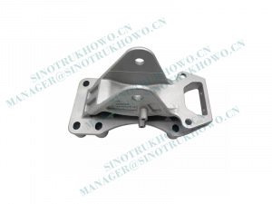AZ1664430043Cab Right Front Overhang